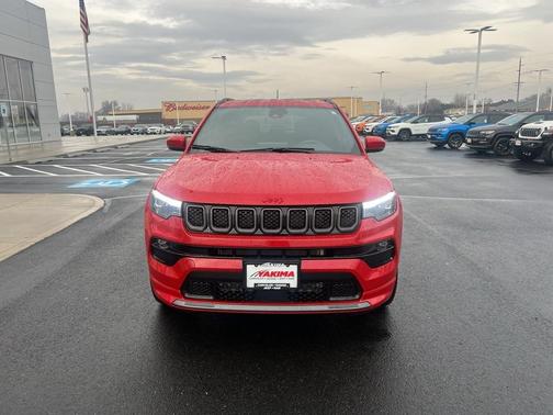 2023 Jeep Compass (RED) Edition