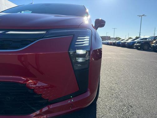 Red 2027 Chrysler Pacifica SELECT