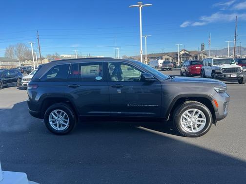 2026 Jeep Grand Cherokee Laredo X