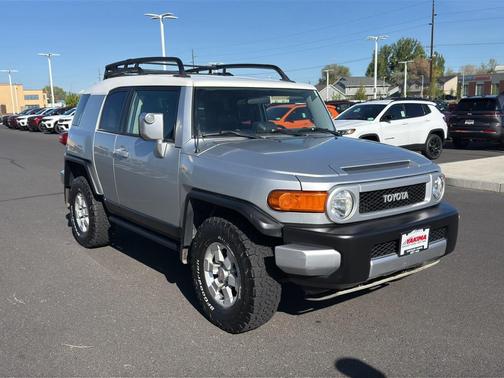 Titanium Metallic 2007 Toyota FJ Cruiser