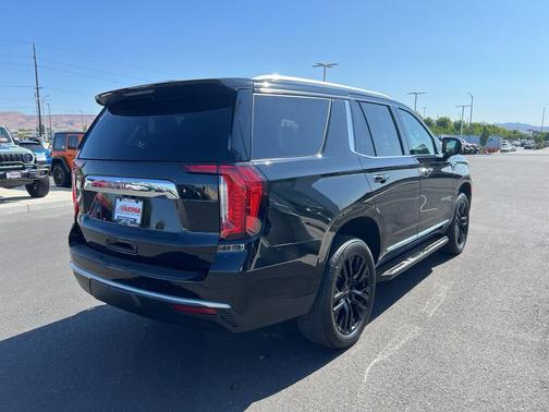 2022 GMC Yukon SLT
