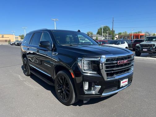2022 GMC Yukon SLT
