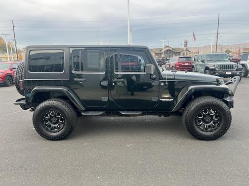 2012 Jeep Wrangler Unlimited Sahara