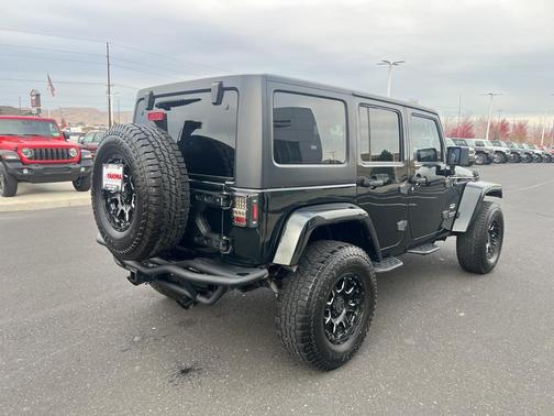2012 Jeep Wrangler Unlimited Sahara