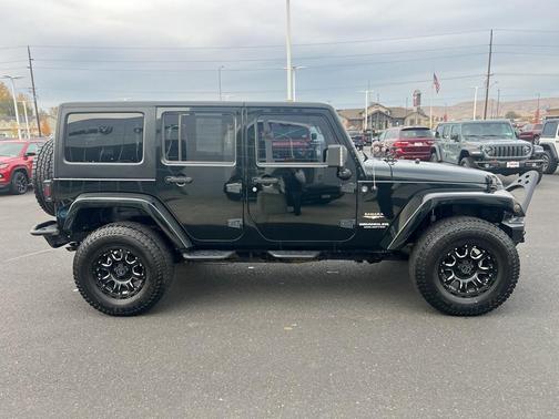 2012 Jeep Wrangler Unlimited Sahara