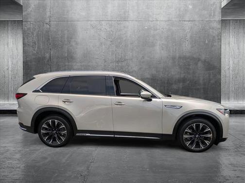 2024 Mazda CX-90 PHEV Premium
