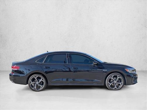 2020 Volkswagen Passat 2.0T R-Line