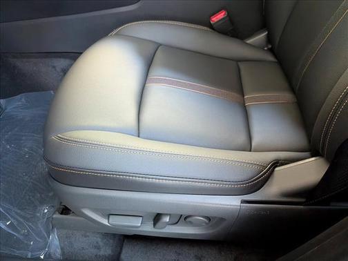 Zircon Sand Metallic 2026 Mazda CX-70 PHEV SC