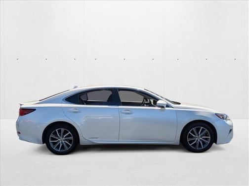 2018 Lexus ES 300h Base