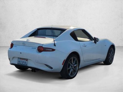 2022 Mazda MX-5 Miata RF Grand Touring