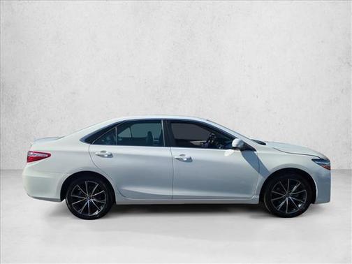 2017 Toyota Camry XSE