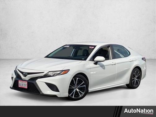 2019 Toyota Camry SE