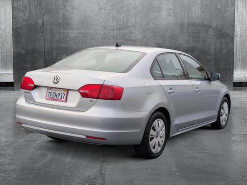 2014 Volkswagen Jetta Auto SE