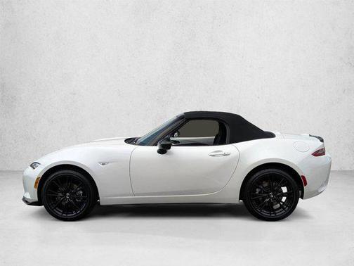 Snowflake White Pearl Mica 2026 Mazda MX-5 Miata Club