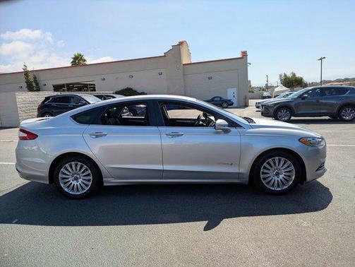 2015 Ford Fusion Hybrid SE