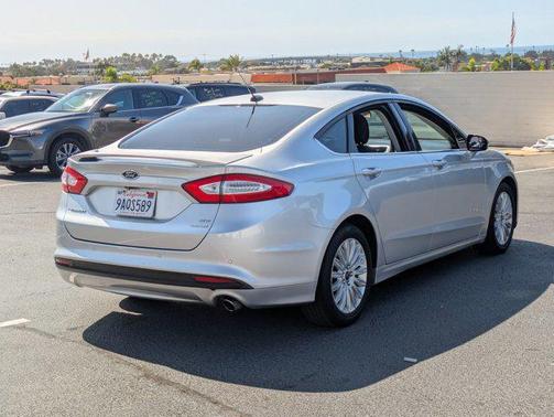 2015 Ford Fusion Hybrid SE