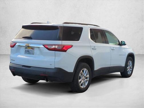 2021 Chevrolet Traverse LT Cloth