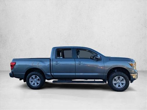 2018 Nissan Titan SV