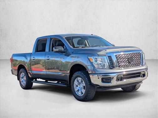 2018 Nissan Titan SV