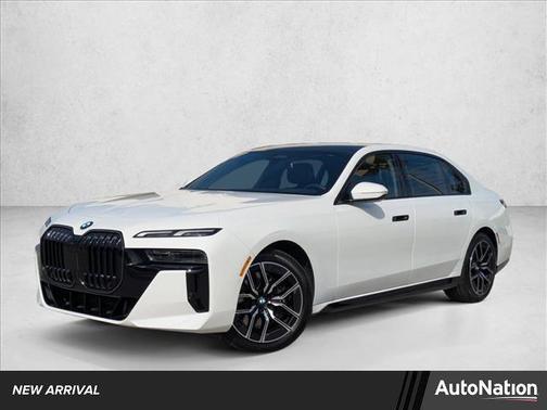 2025 BMW 740 i