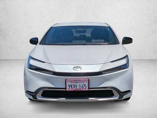 Wind Chill Pearl 2024 Toyota Prius Prime SE