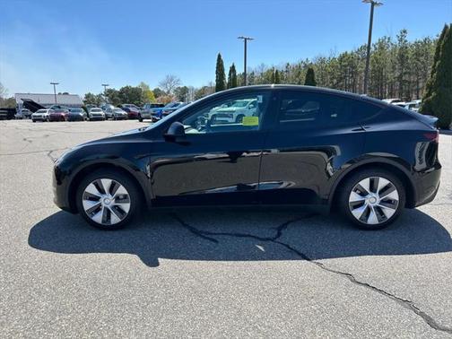 2021 Tesla Model Y Standard Range Rear-Wheel Drive