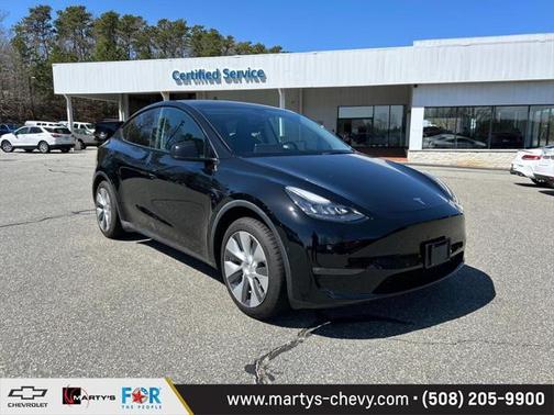 2021 Tesla Model Y Standard Range Rear-Wheel Drive