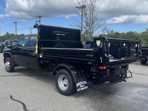 2025 Chevrolet Silverado 3500 WT