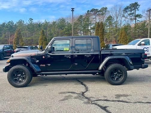 2022 Jeep Gladiator Mojave 4x4