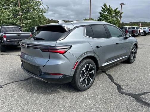 2025 Chevrolet Equinox EV LT