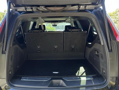 2023 Cadillac Escalade ESV Premium Luxury