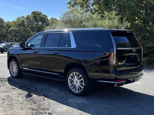 2023 Cadillac Escalade ESV Premium Luxury