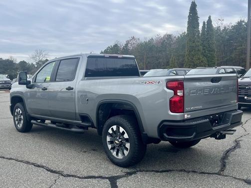 2026 Chevrolet Silverado 2500 Custom