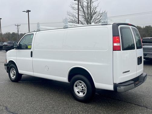 2023 Chevrolet Express 2500 RWD 2500 Regular Wheelbase WT