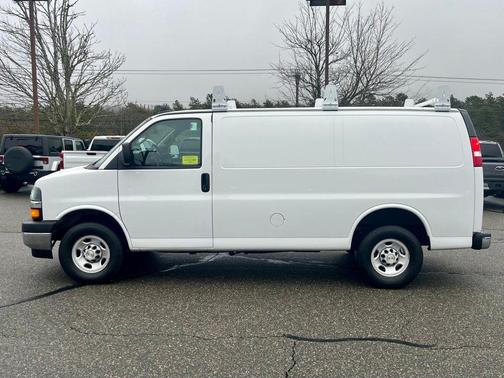 2023 Chevrolet Express 2500 RWD 2500 Regular Wheelbase WT