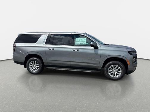 Sterling Gray Metallic 2026 Chevrolet Suburban LT
