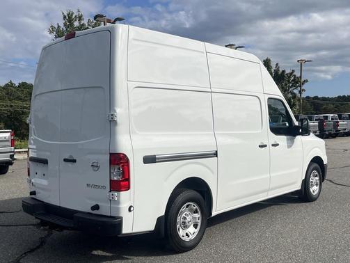 2020 Nissan NV Cargo NV2500 HD SV V8
