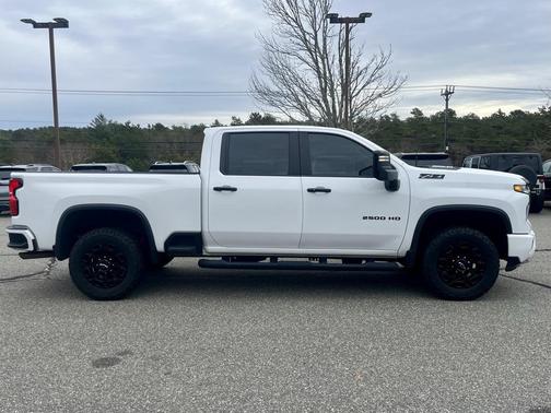 2024 Chevrolet Silverado 2500 LT