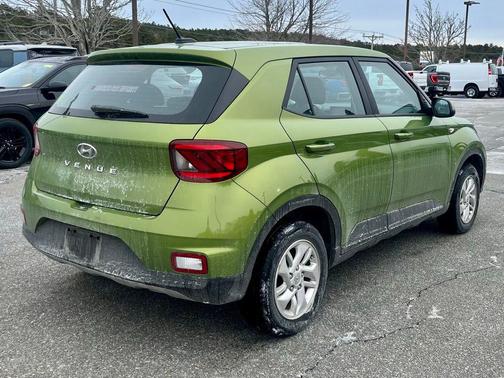 2023 Hyundai VENUE SE