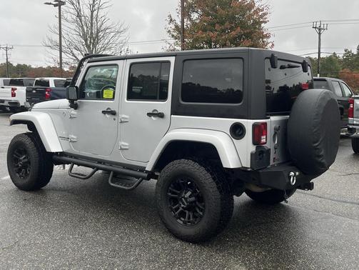 2012 Jeep Wrangler Unlimited Sahara