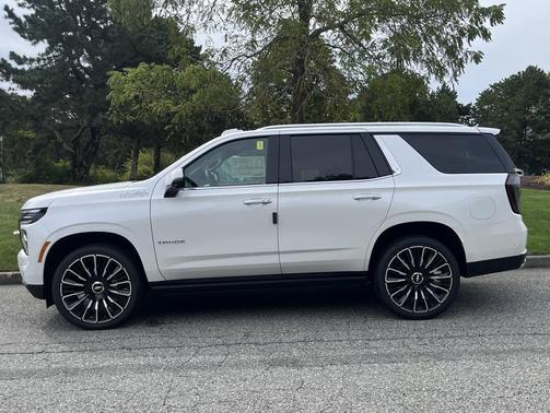 2025 Chevrolet Tahoe 4WD High Country