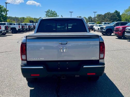 Lunar Silver Metallic 2020 Honda Ridgeline RTL