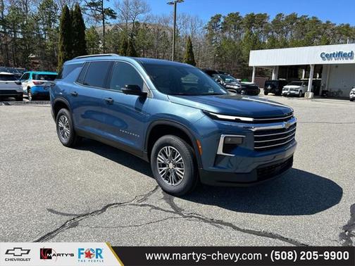 2025 Chevrolet Traverse LT