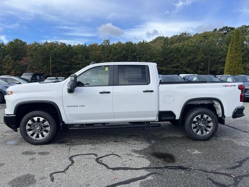 2026 Chevrolet Silverado 2500 Custom