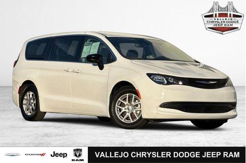 2024 Chrysler Voyager LX