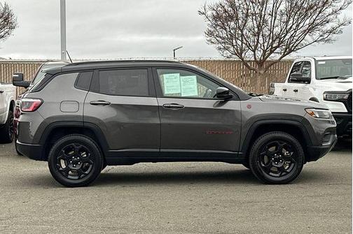 2023 Jeep Compass Trailhawk