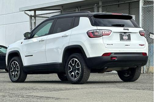 2024 Jeep Compass Trailhawk