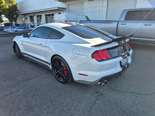 2021 Ford Shelby GT500 Base