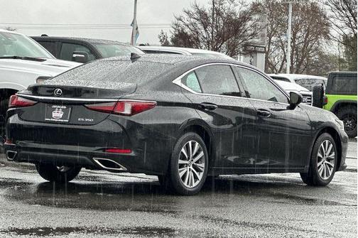 2021 Lexus ES 350 Base