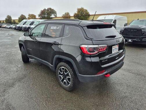 2024 Jeep Compass Trailhawk